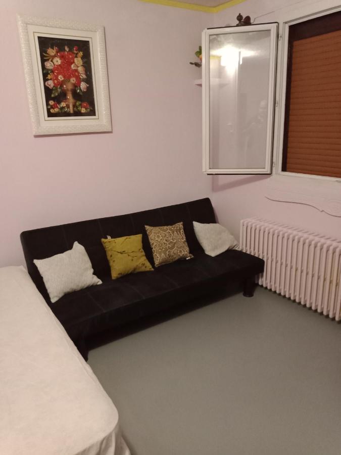 Maison Complete Montluçon Екстериор снимка